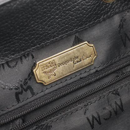 スタッズ バックパック リュックサック レザー ブラック エムシーエム バッグ MCM