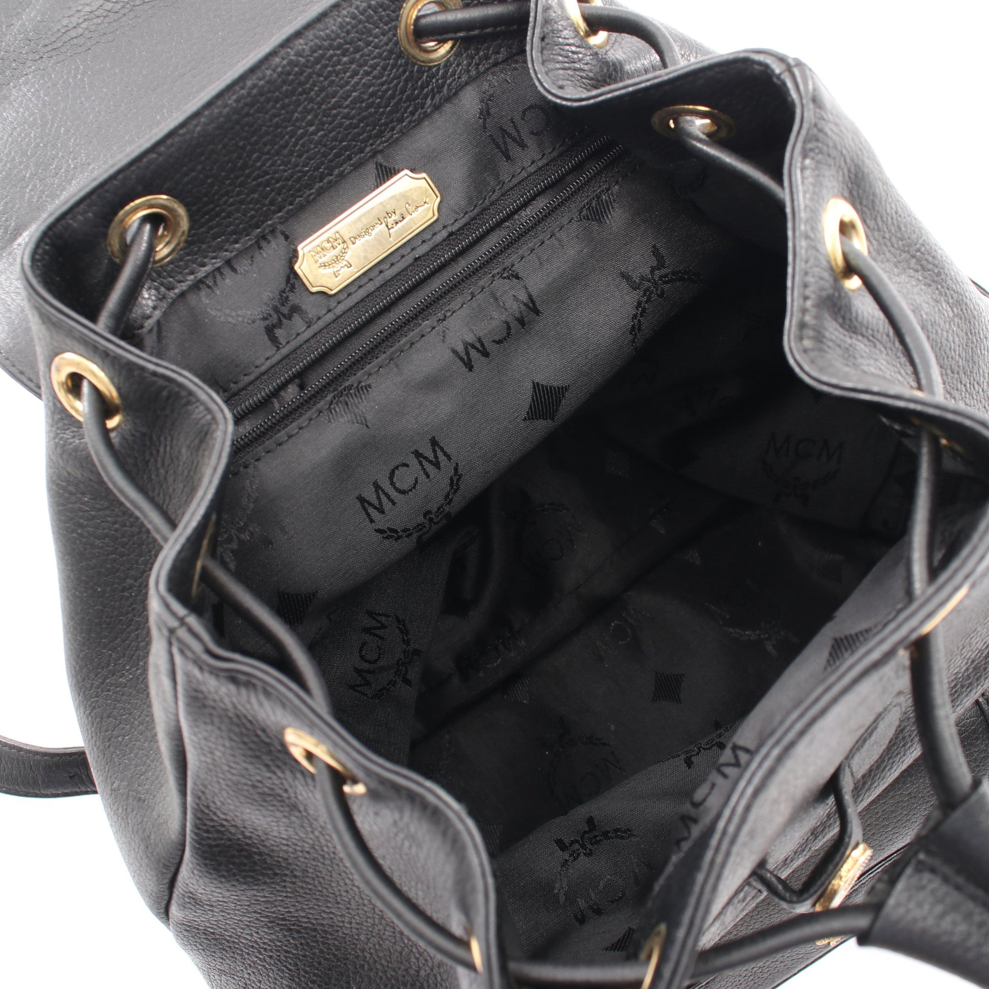 スタッズ バックパック リュックサック レザー ブラック エムシーエム バッグ MCM