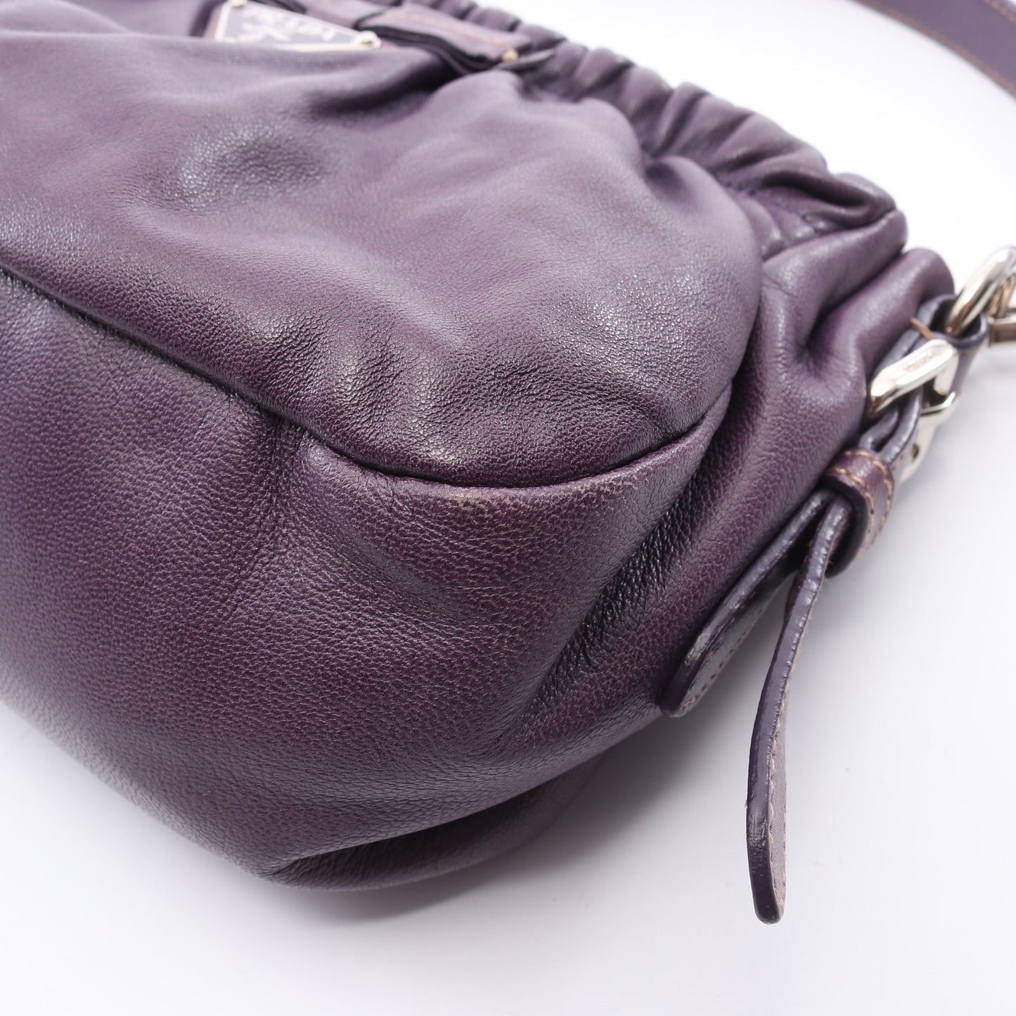 三角プレート リボン ワンショルダーバッグ レザー パープル プラダ バッグ PRADA