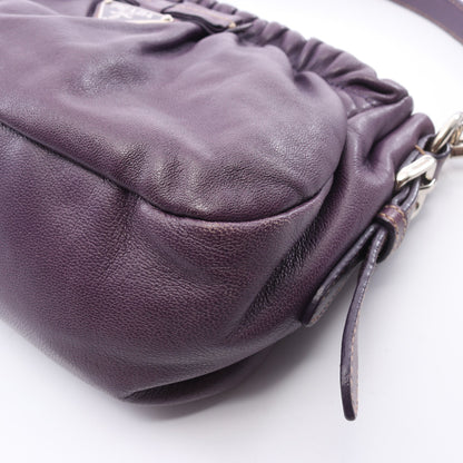 三角プレート リボン ワンショルダーバッグ レザー パープル プラダ バッグ PRADA