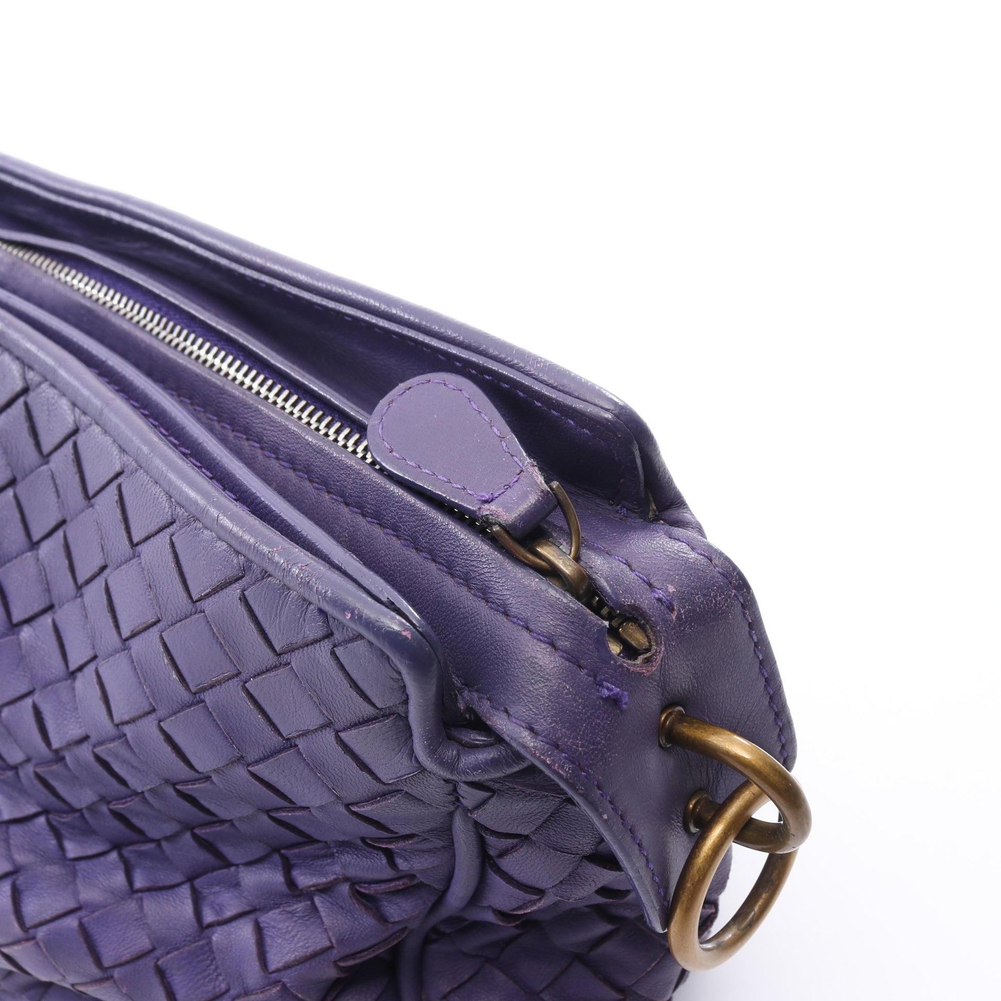 イントレチャート ショルダーバッグ レザー パープル ボッテガヴェネタ バッグ BOTTEGA VENETA