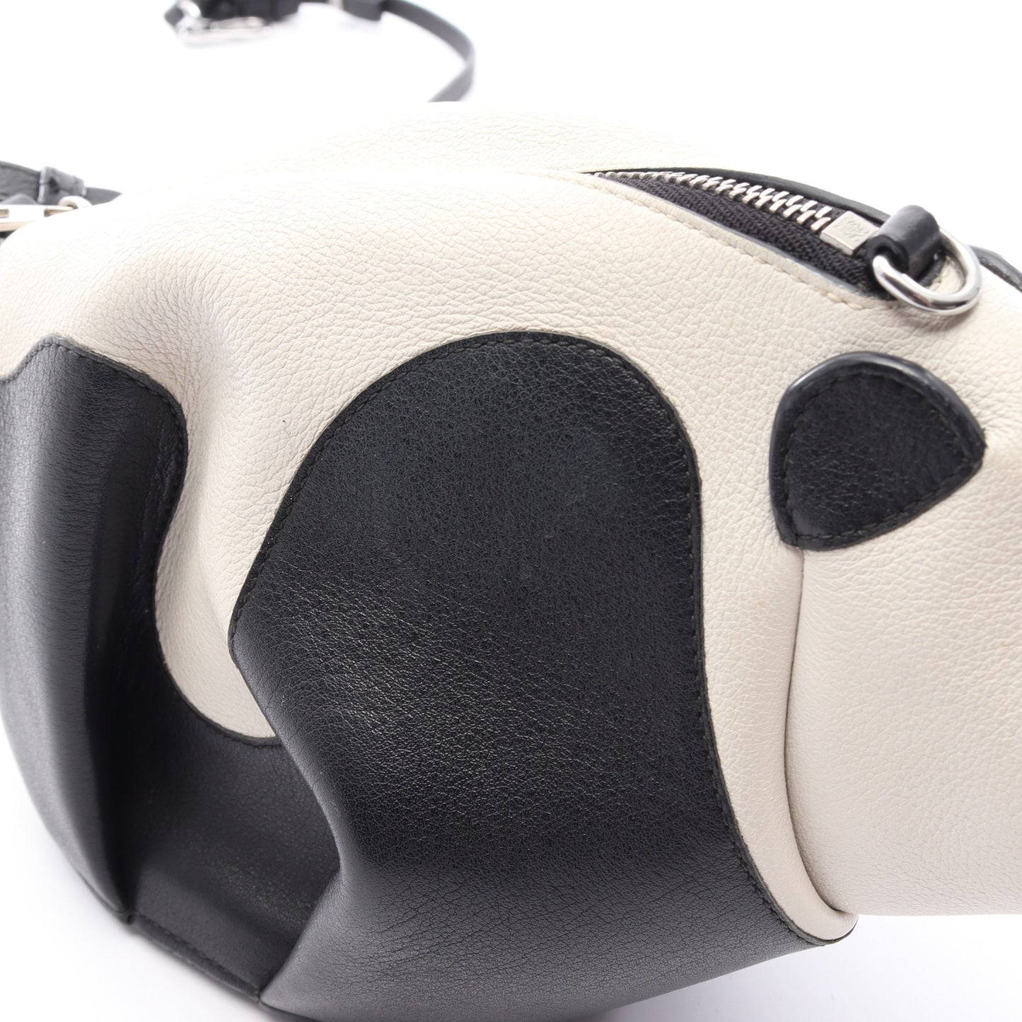 パンダバッグ ミニ ショルダーバッグ レザー ブラック オフホワイト ロエベ バッグ LOEWE