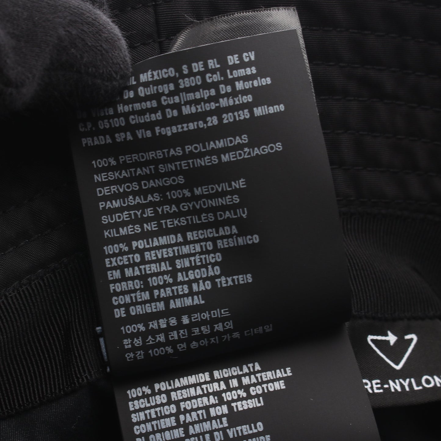 Re-Nylon トライアングルロゴ バケット バケット ハット ナイロン ブラック プラダ