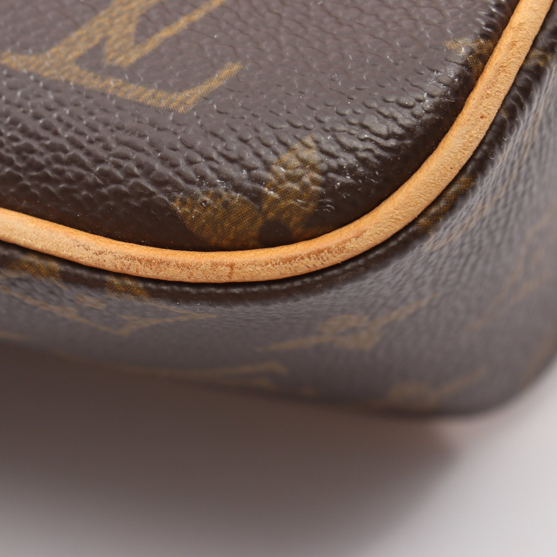 ヴィバシテMM モノグラム ショルダーバッグ PVC レザー ブラウン ルイヴィトン バッグ LOUIS VUITTON