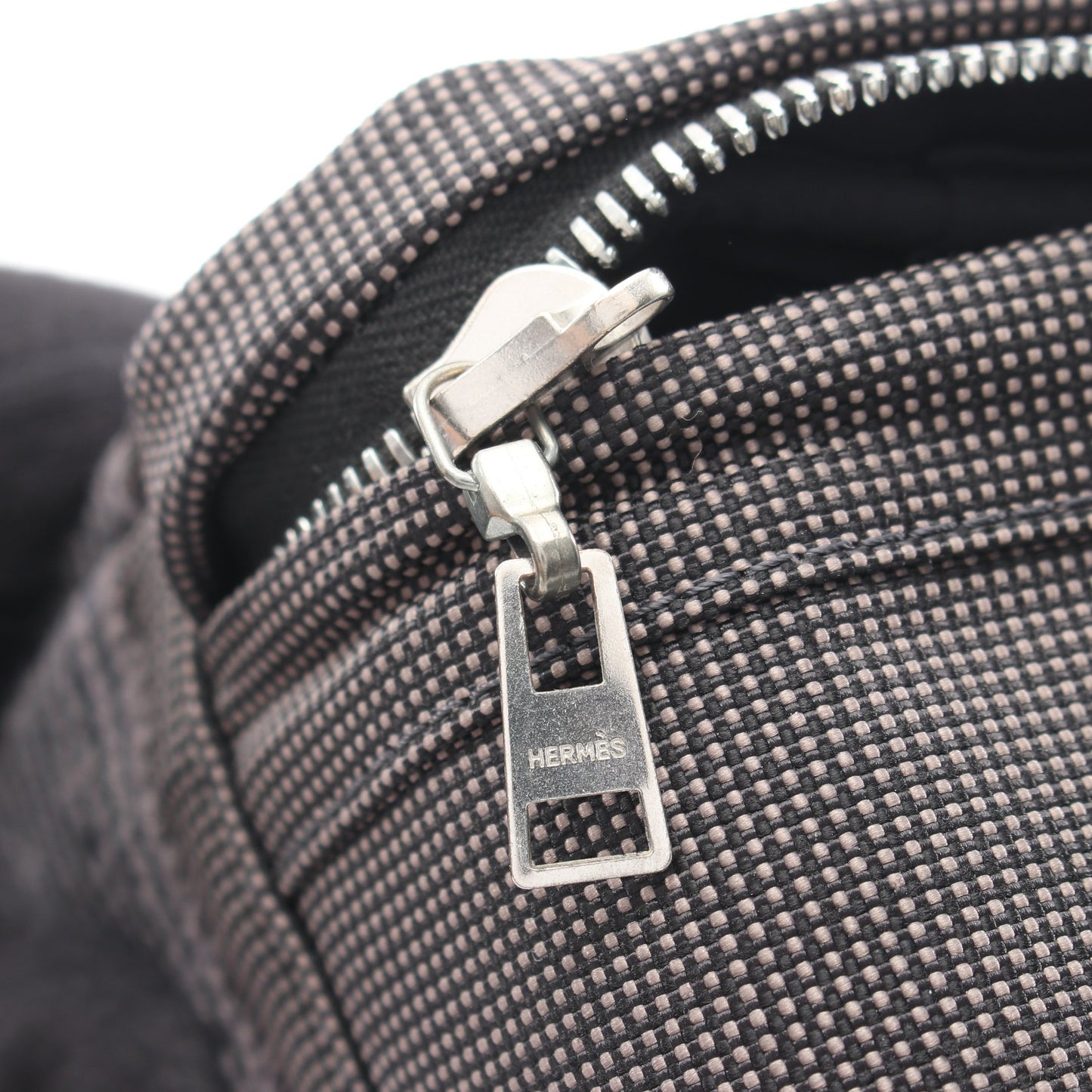 エールライン バニティバッグ ナイロンキャンバス ダークグレー シルバー金具 エルメス バッグ HERMES