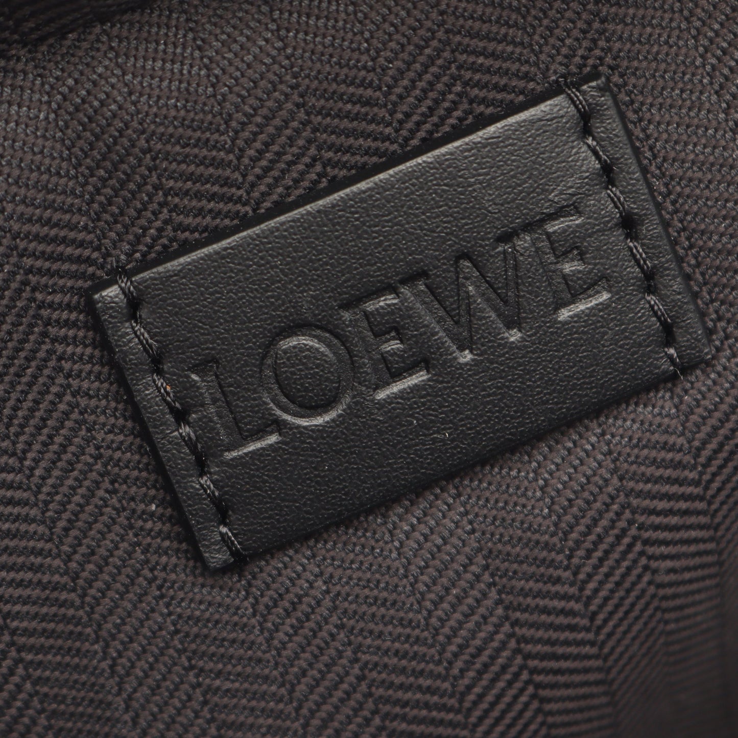 クロスボディ カメラバッグ ミニ 2WAY ハンドバッグ レザー ブラック ロエベ バッグ LOEWE