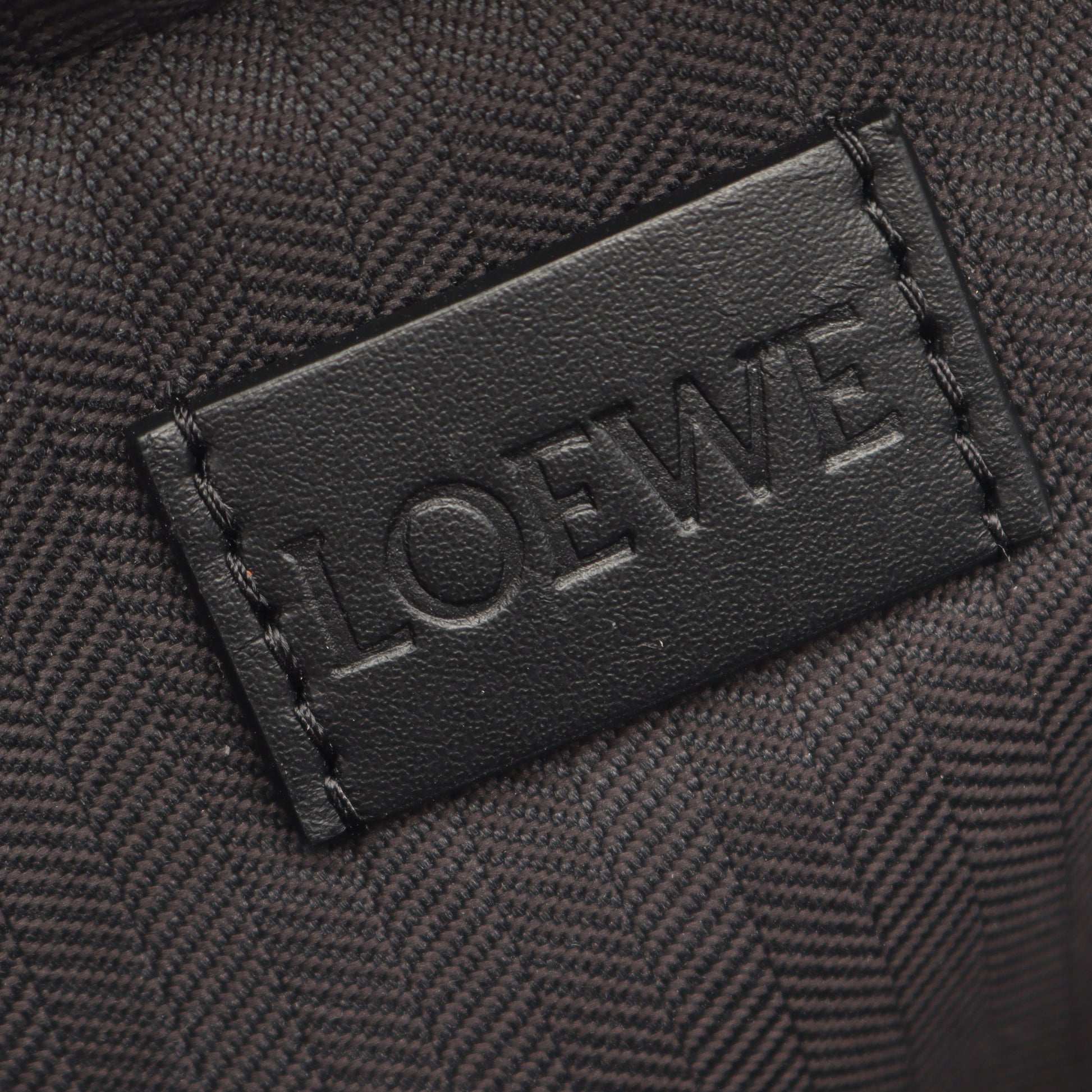 クロスボディ カメラバッグ ミニ 2WAY ハンドバッグ レザー ブラック ロエベ バッグ LOEWE