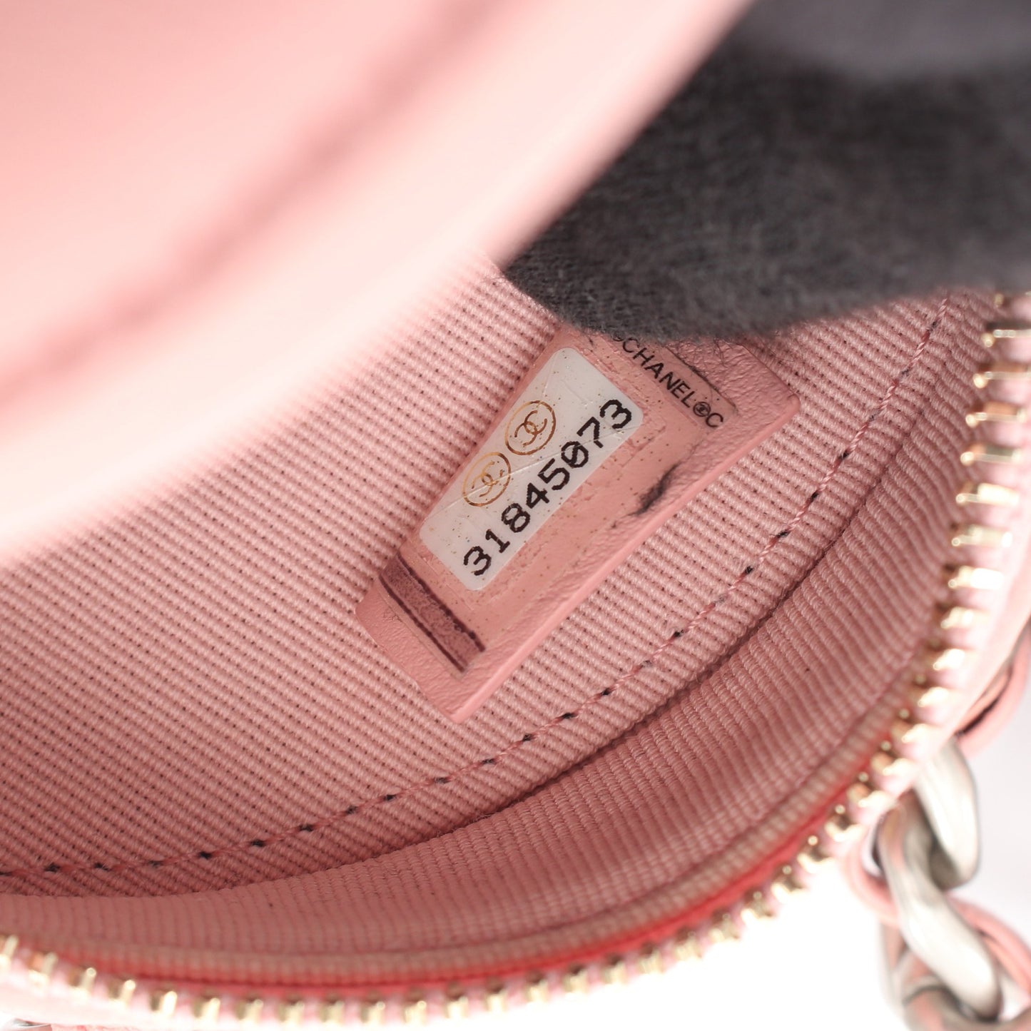 シャネル19 マトラッセ ラウンド ミニ 2WAY チェーンショルダーバッグ ラムスキン ライトピンク コンビ金具 シャネル バッグ CHANEL