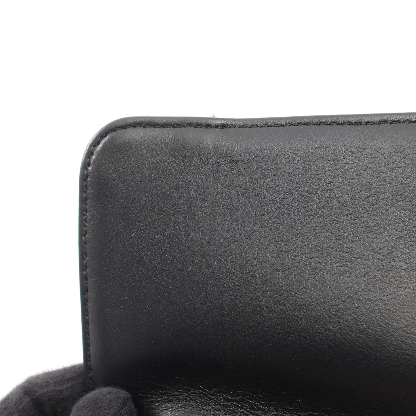 シェブロン Vステッチ Wチェーンショルダーバッグ ラムスキン ブラック ゴールド金具 シャネル バッグ CHANEL