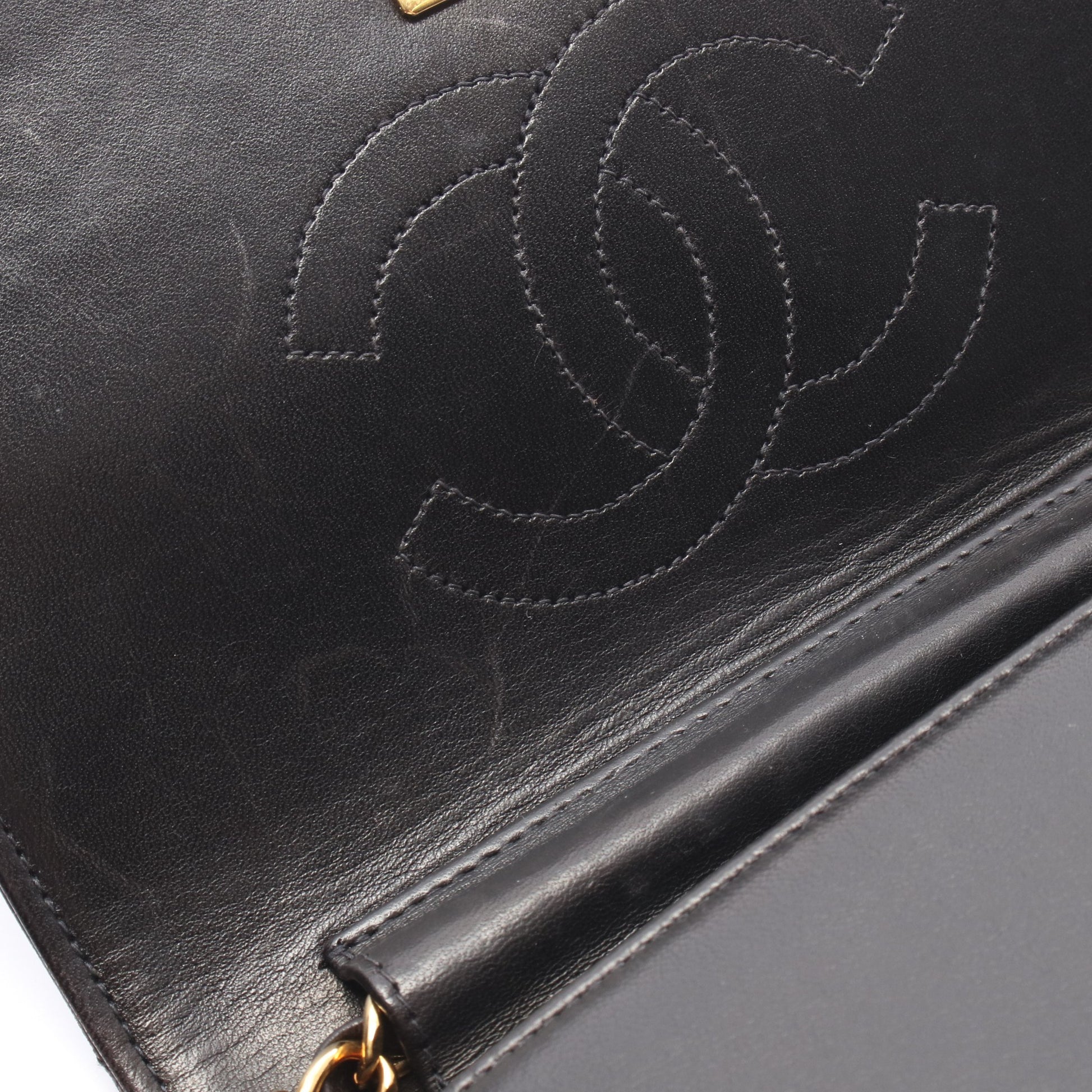 ミニマトラッセ フルフラップ チェーンショルダーバッグ ラムスキン ブラック ゴールド金具 シャネル バッグ CHANEL