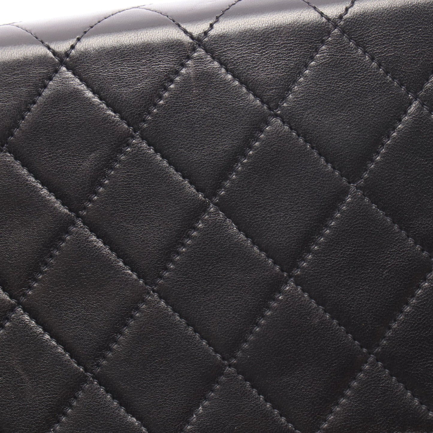 ミニマトラッセ フルフラップ チェーンショルダーバッグ ラムスキン ブラック ゴールド金具 シャネル バッグ CHANEL