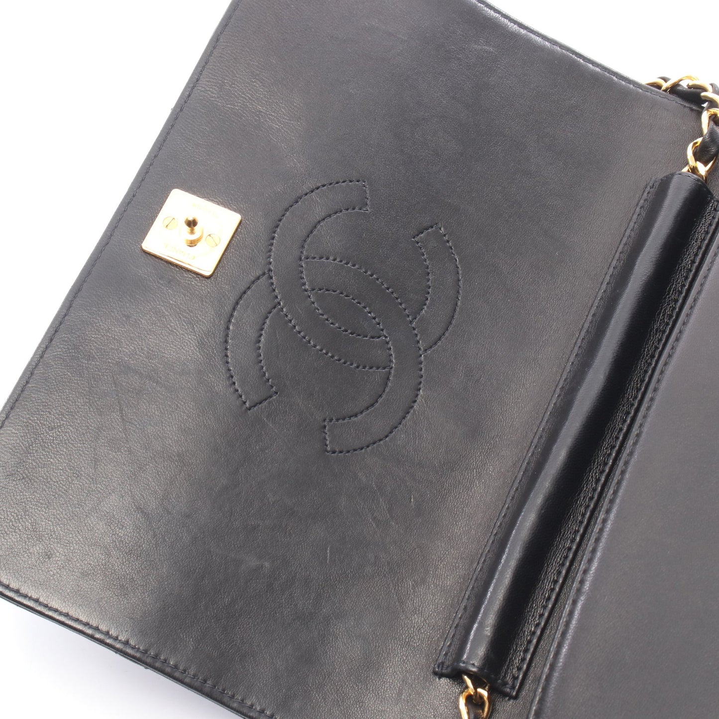 マトラッセ フルフラップ チェーンショルダーバッグ ラムスキン ブラック ゴールド金具 シャネル バッグ CHANEL