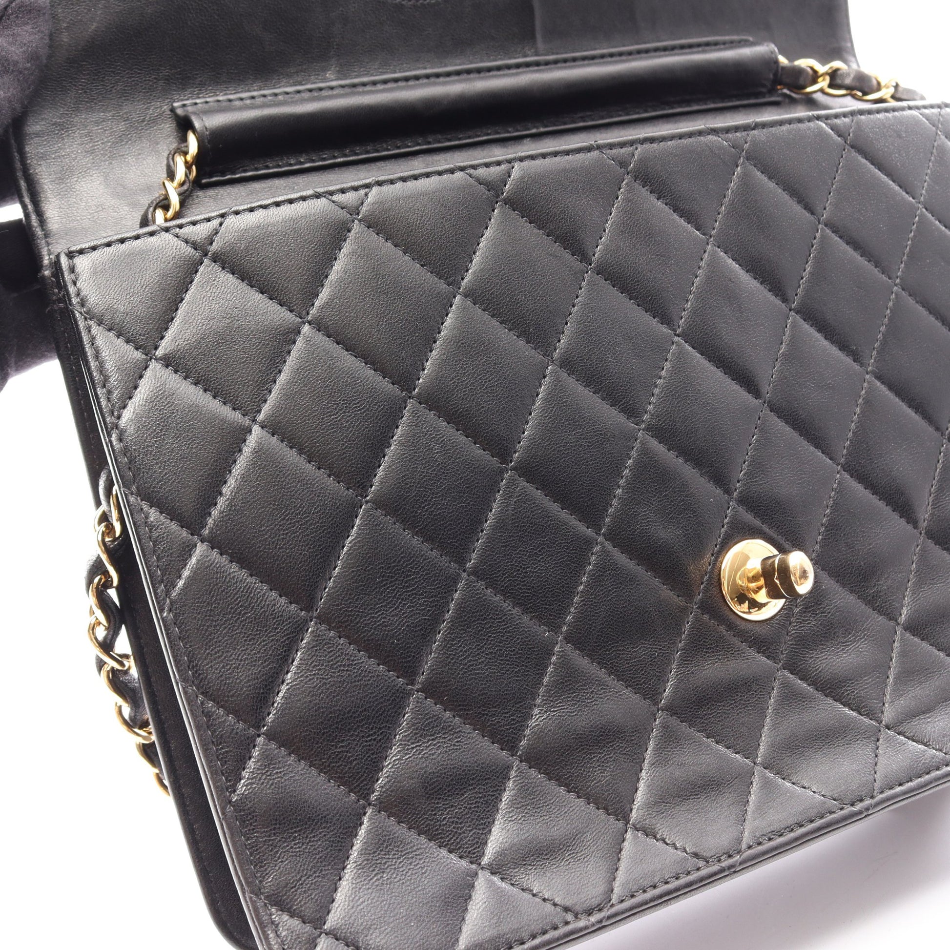 マトラッセ シングルフラップ チェーンショルダーバッグ ラムスキン ブラック ゴールド金具 シャネル バッグ CHANEL