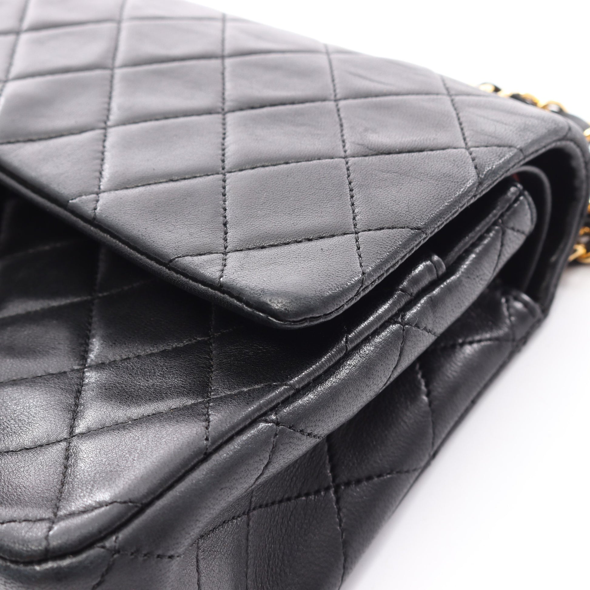 マトラッセ Wフラップ Wチェーンショルダーバッグ ラムスキン ブラック ゴールド金具 シャネル バッグ CHANEL