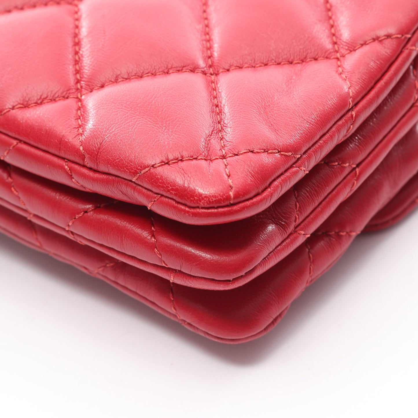 マトラッセ チェーンショルダーバッグ ラムスキン レッド ゴールド金具 シャネル バッグ CHANEL