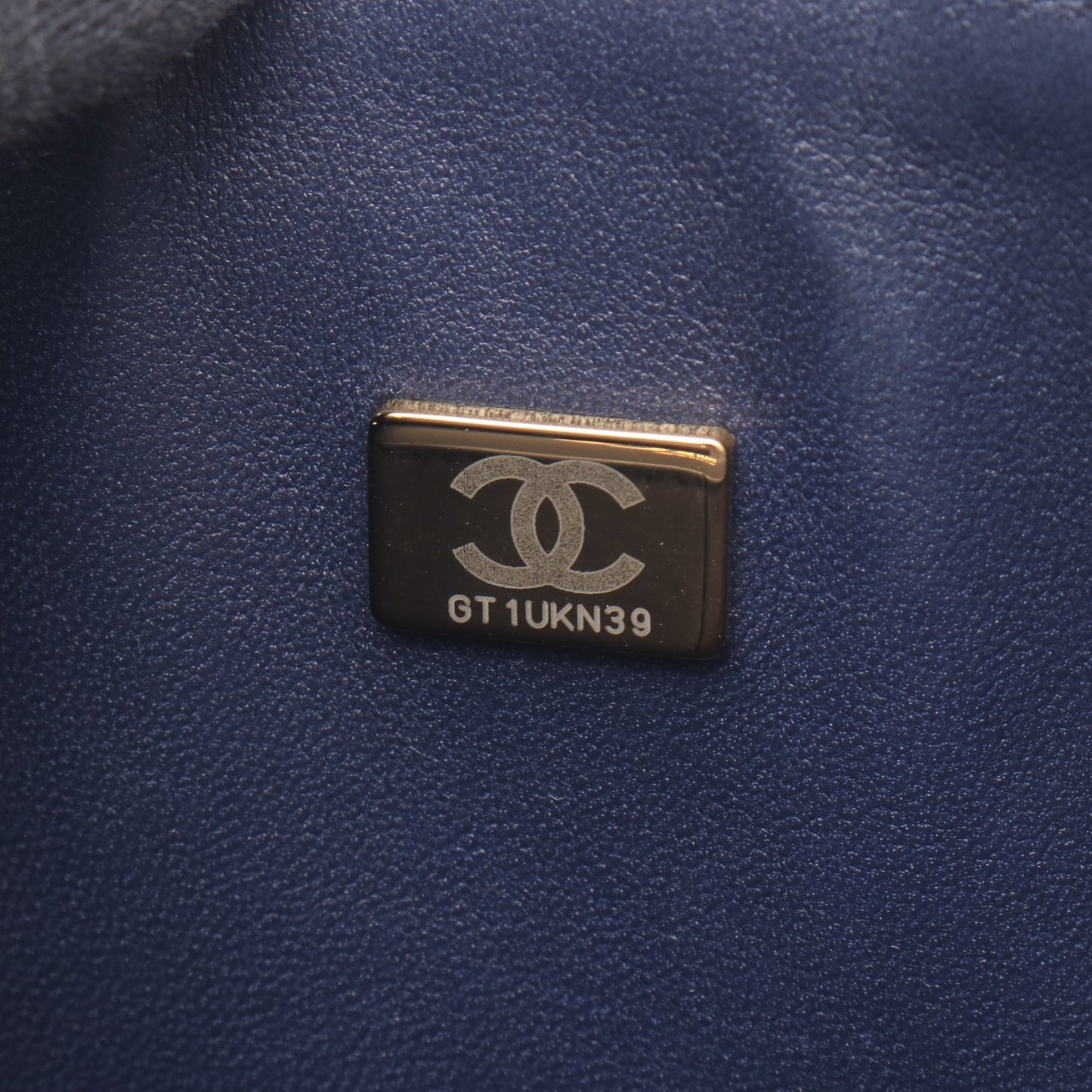 マトラッセ Wフラップ Wチェーンショルダーバッグ ラムスキン ネイビー ゴールド金具 シャネル バッグ CHANEL