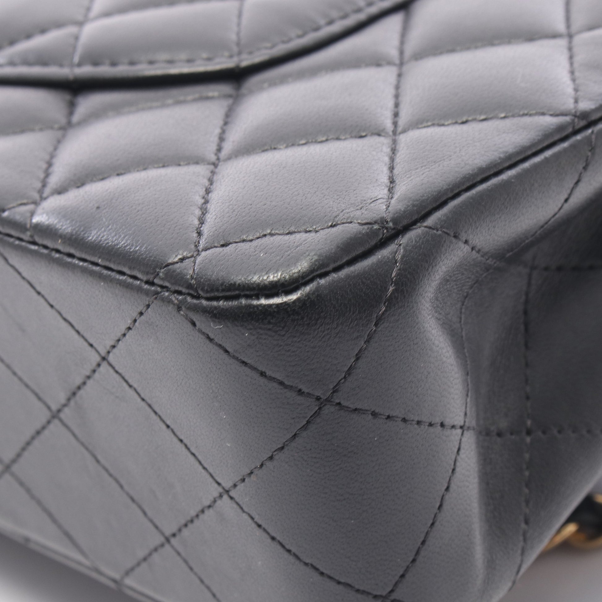 マトラッセ Wフラップ Wチェーンショルダーバッグ ラムスキン ブラック ゴールド金具 シャネル バッグ CHANEL