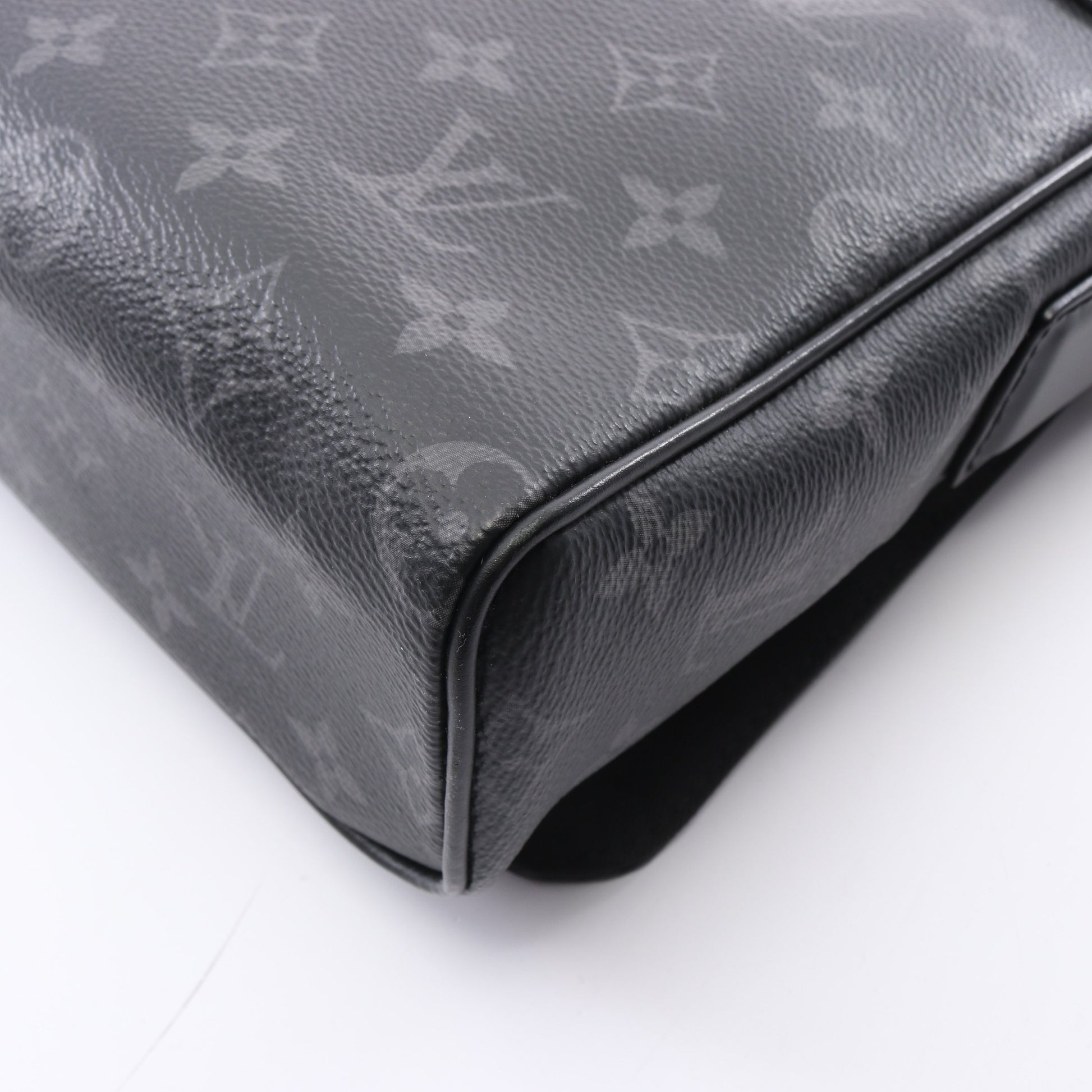 ディストリクトPM NM モノグラムエクリプス ショルダーバッグ PVC レザー ブラック ルイヴィトン バッグ LOUIS VUITTON