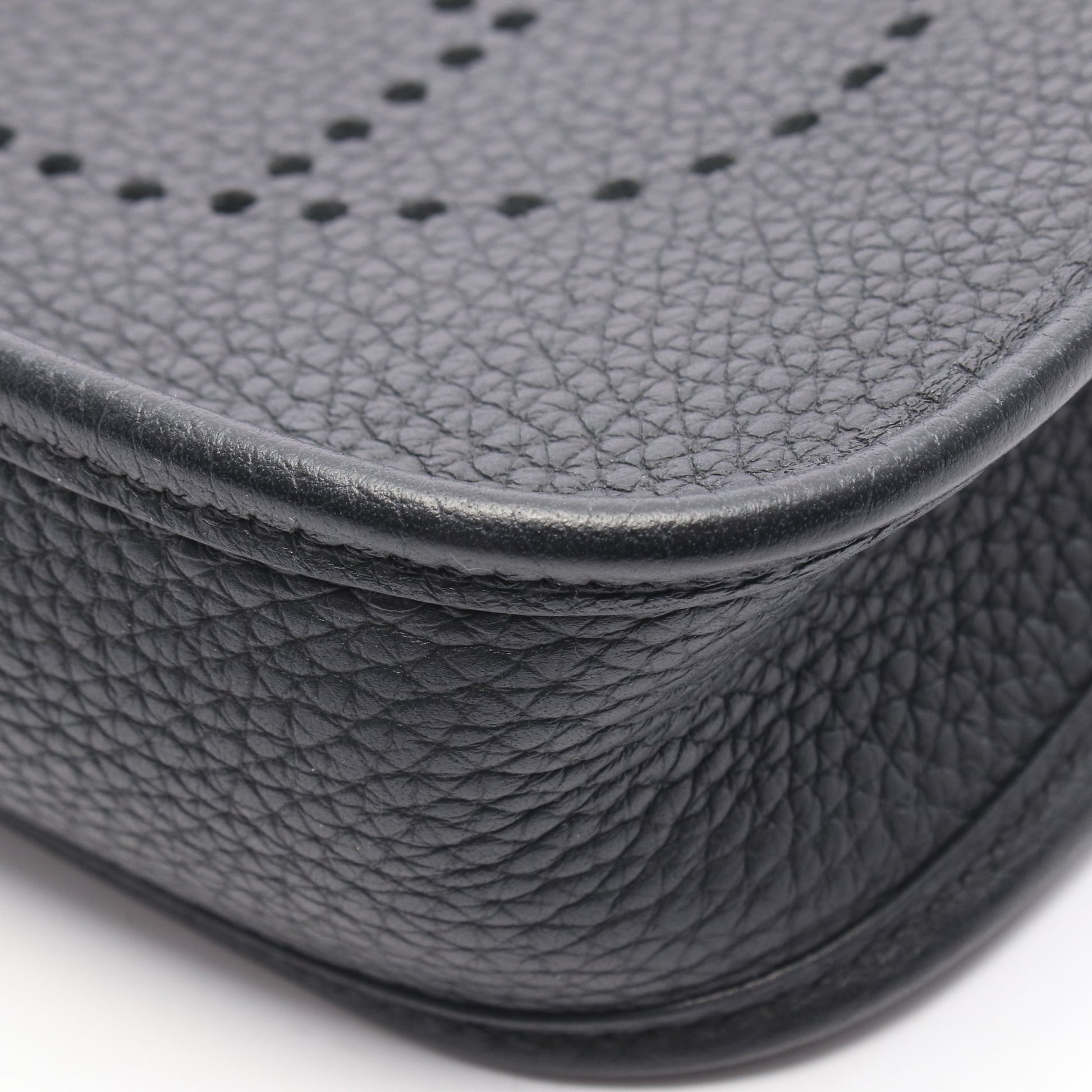 エヴリンTPM ショルダーバッグ トリヨンクレマンス ブラック ゴールド金具 Y刻印 エルメス バッグ HERMES