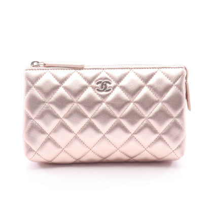 マトラッセ メタリック ポーチ ラムスキン ライトピンク シルバー金具 シャネル 財布・小物 CHANEL