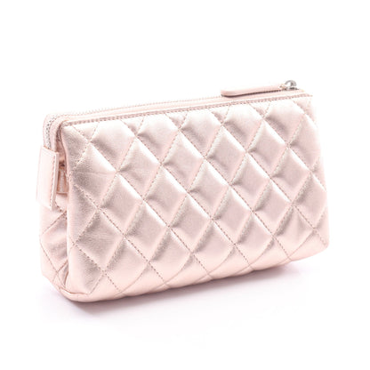 マトラッセ メタリック ポーチ ラムスキン ライトピンク シルバー金具 シャネル 財布・小物 CHANEL