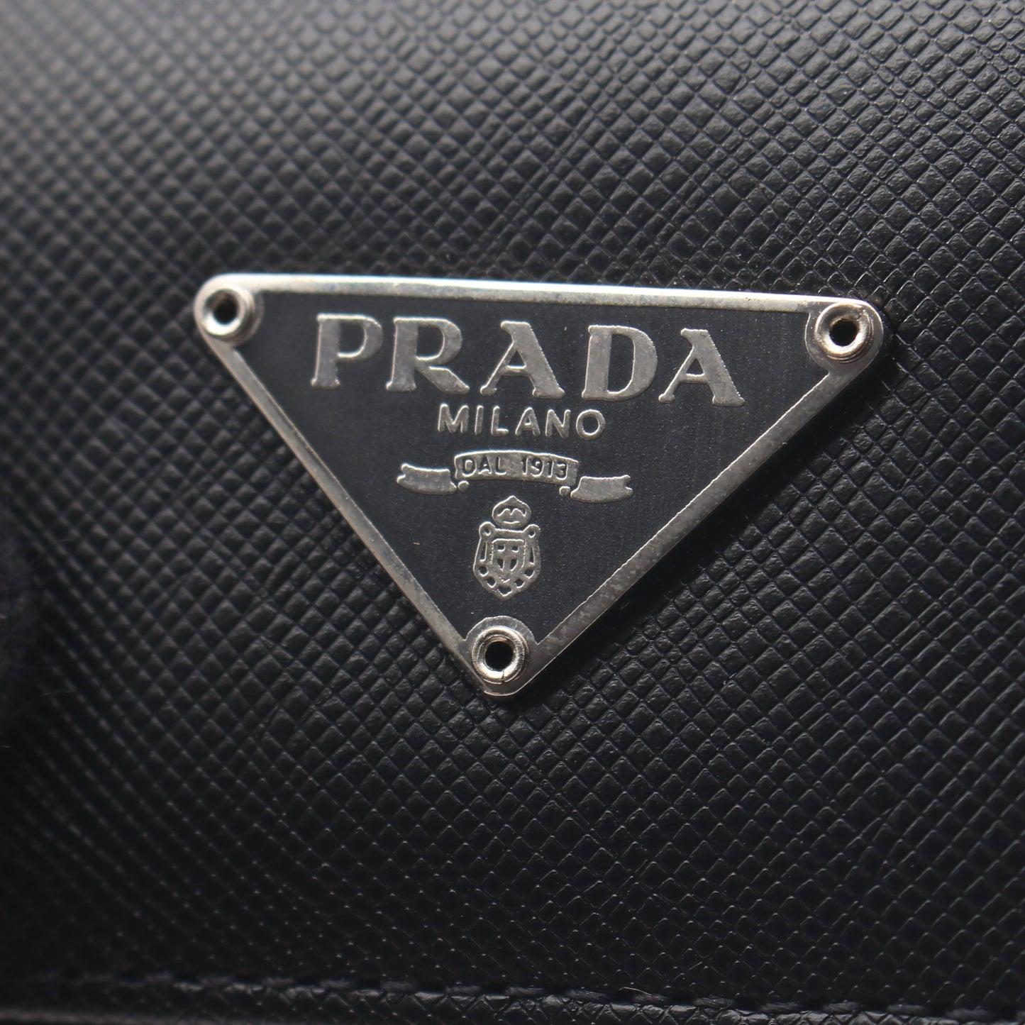 三角プレート 6連 キーケース サフィアーノレザー ブラック プラダ 財布・小物 PRADA