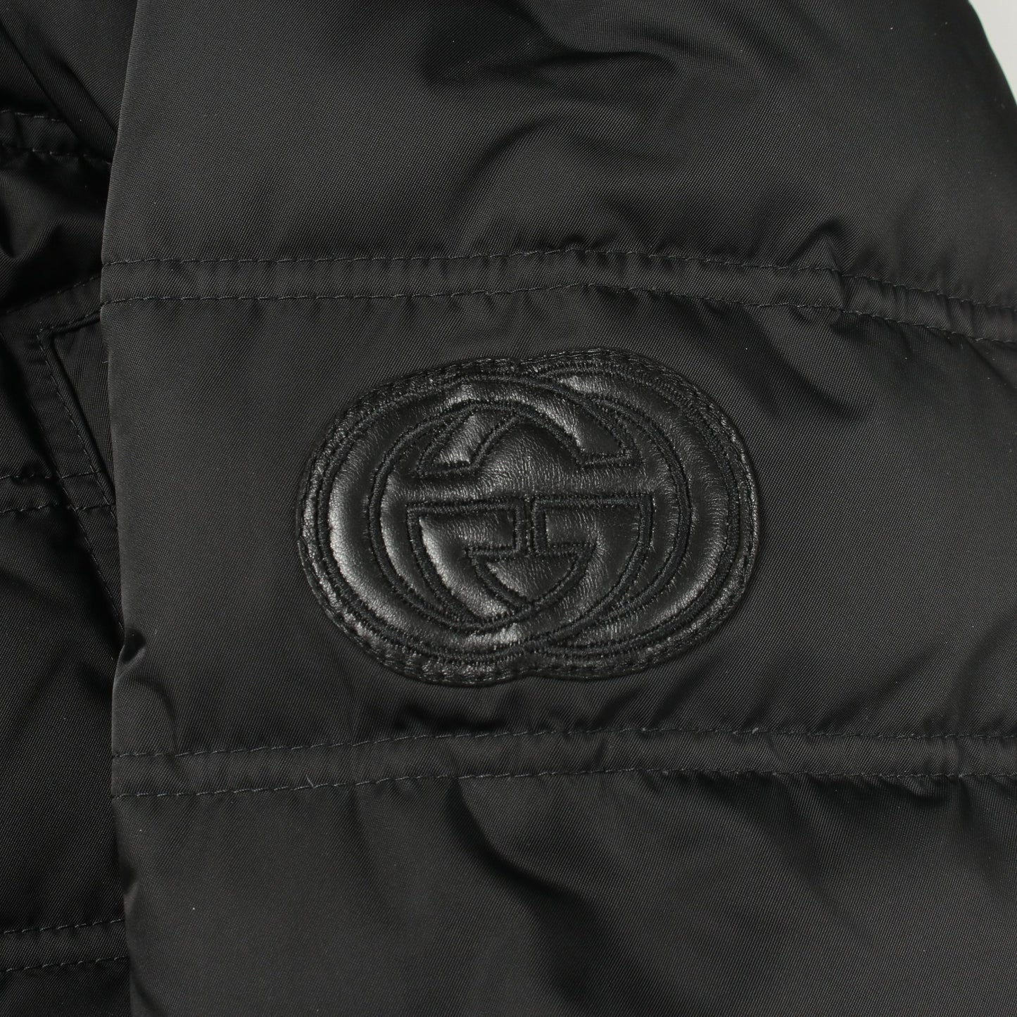 ダウンジャケット ブラック グッチ アウター GUCCI