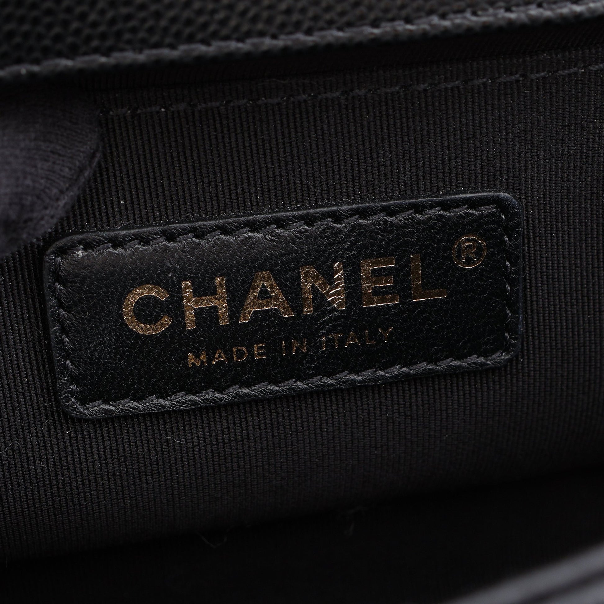 ボーイシャネル スモール チェーンショルダーバッグ キャビアスキン ブラック ゴールド金具 シャネル バッグ CHANEL