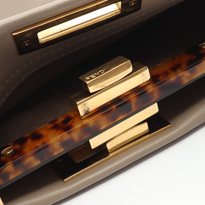 ピーカブー 2WAY ハンドバッグ レザー グレーベージュ フェンディ バッグ FENDI