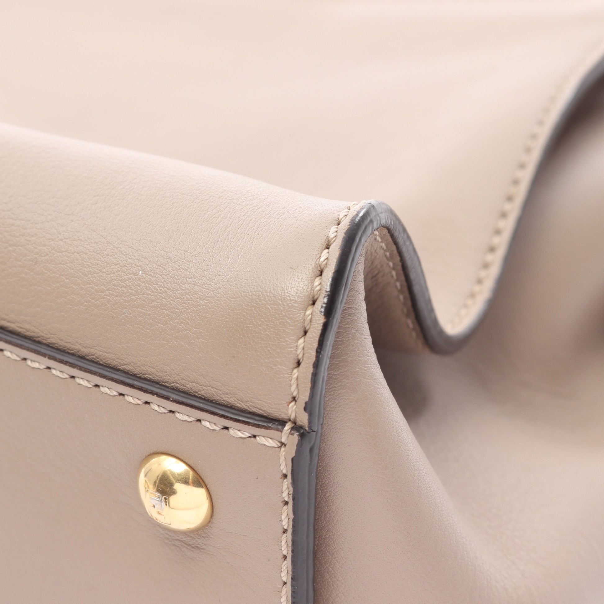 ピーカブー 2WAY ハンドバッグ レザー グレーベージュ フェンディ バッグ FENDI