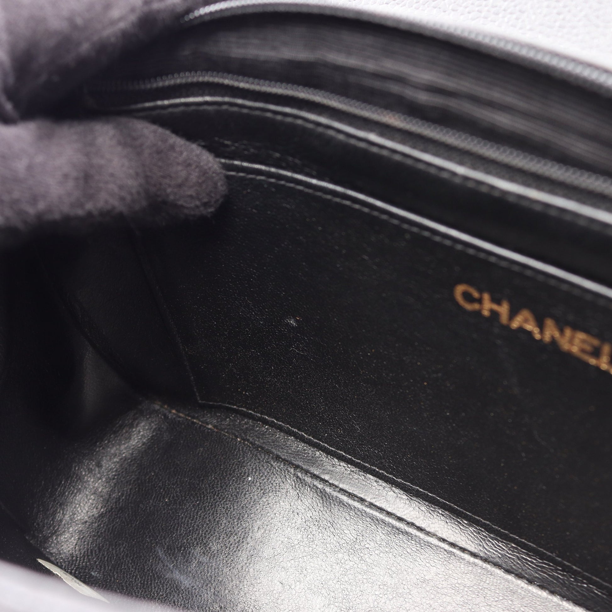 マトラッセ ダイアナフラップ チェーンショルダーバッグ キャビアスキン ブラック ゴールド金具 シャネル バッグ CHANEL