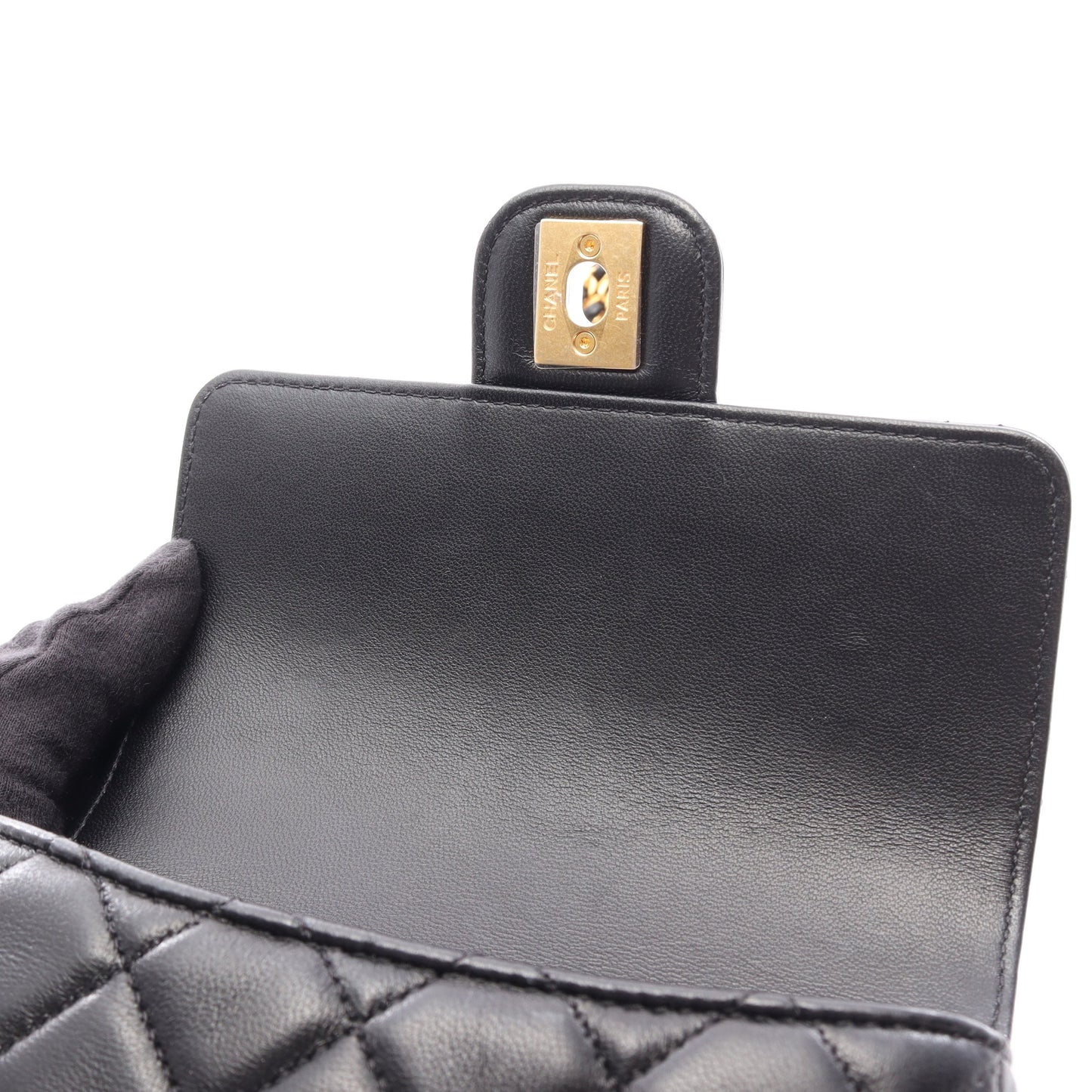 ミニマトラッセ チェーンショルダーバッグ ラムスキン ブラック ゴールド金具 シャネル バッグ CHANEL