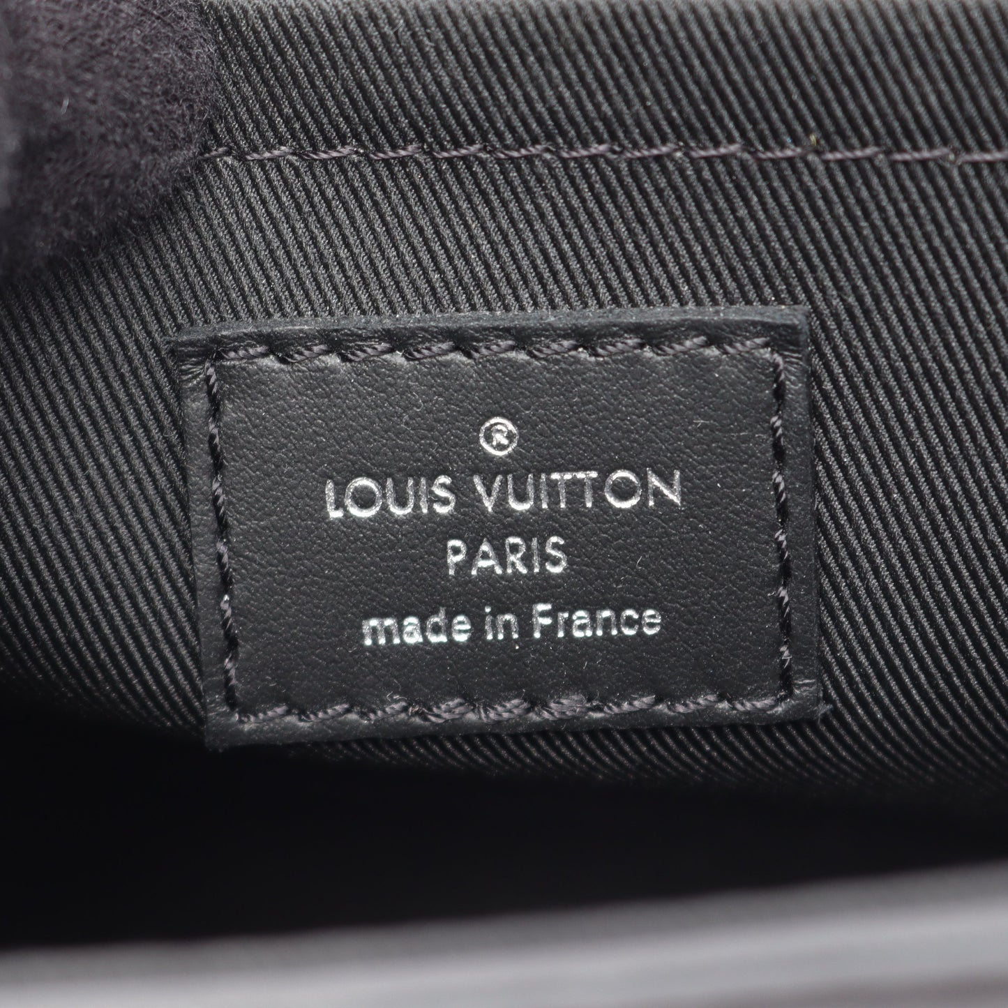 トランク メッセンジャーPM トリヨンモノグラム ショルダーバッグ トリヨンレザー ブラック ルイヴィトン バッグ LOUIS VUITTON