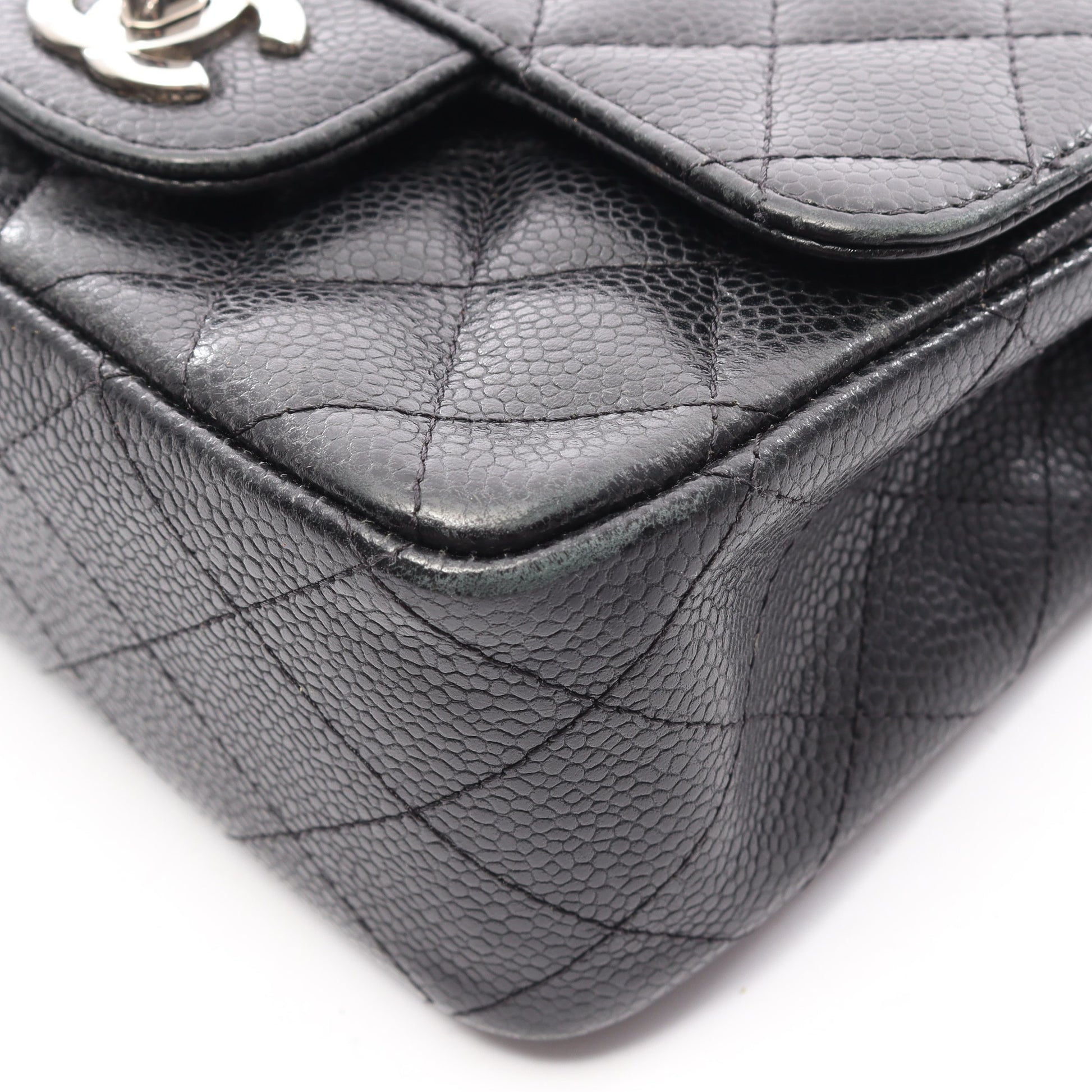 ミニマトラッセ チェーンショルダーバッグ キャビアスキン ブラック シルバー金具 シャネル バッグ CHANEL