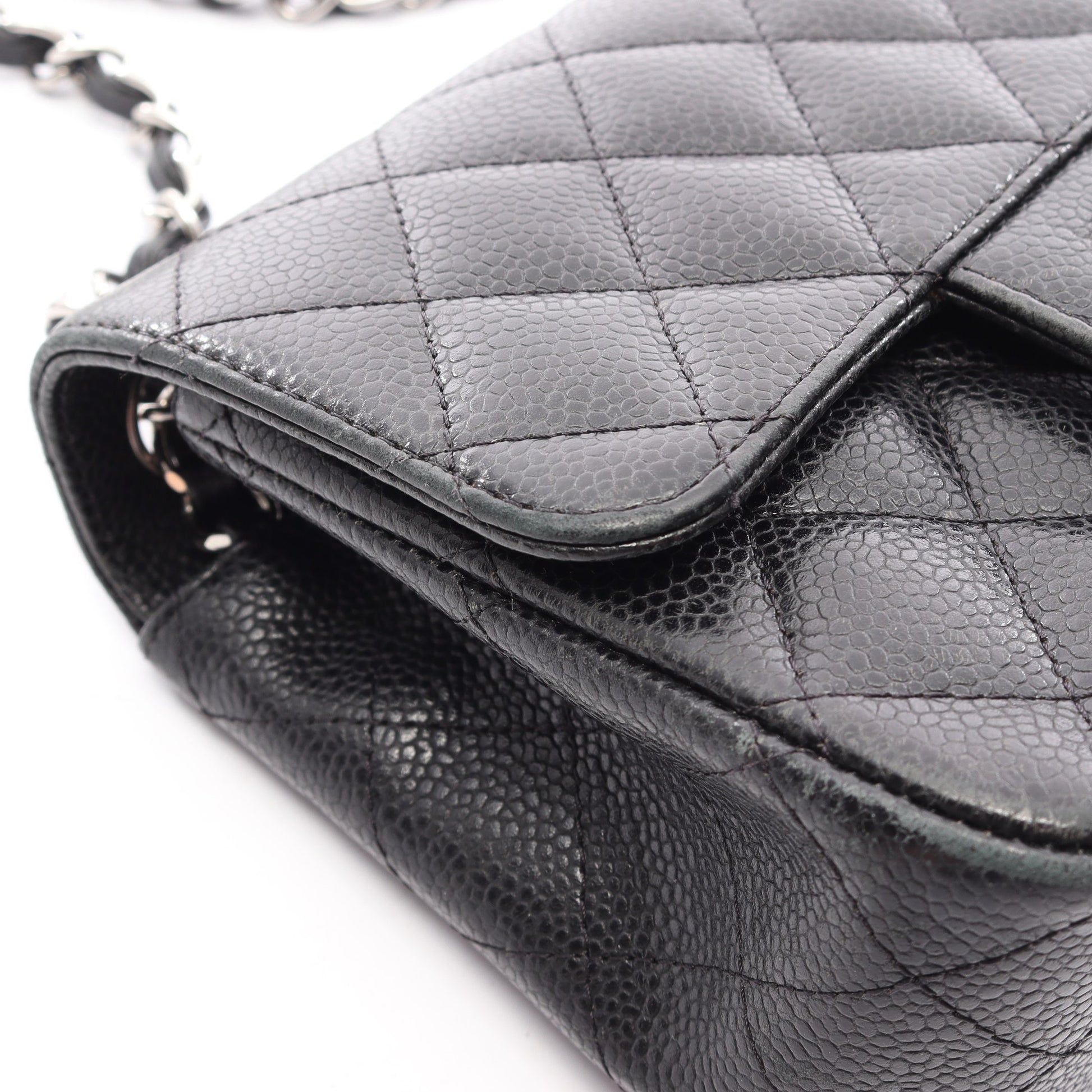 ミニマトラッセ チェーンショルダーバッグ キャビアスキン ブラック シルバー金具 シャネル バッグ CHANEL