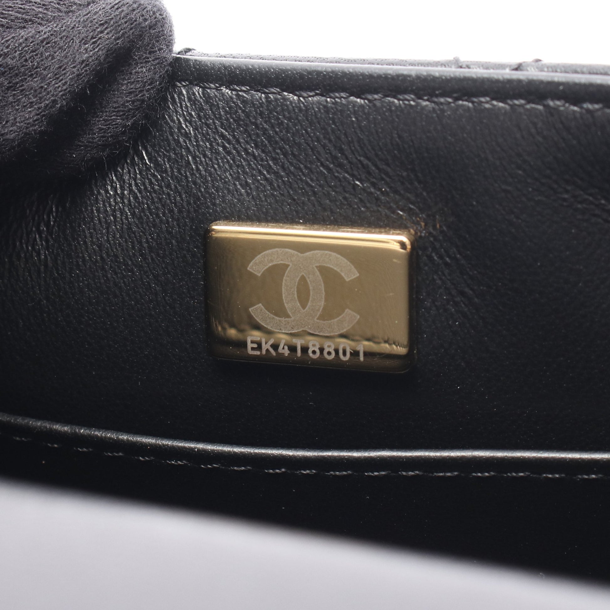 マトラッセ スモールフラップ チェーンショルダーバッグ レザー ブラック ゴールド金具 シャネル バッグ CHANEL