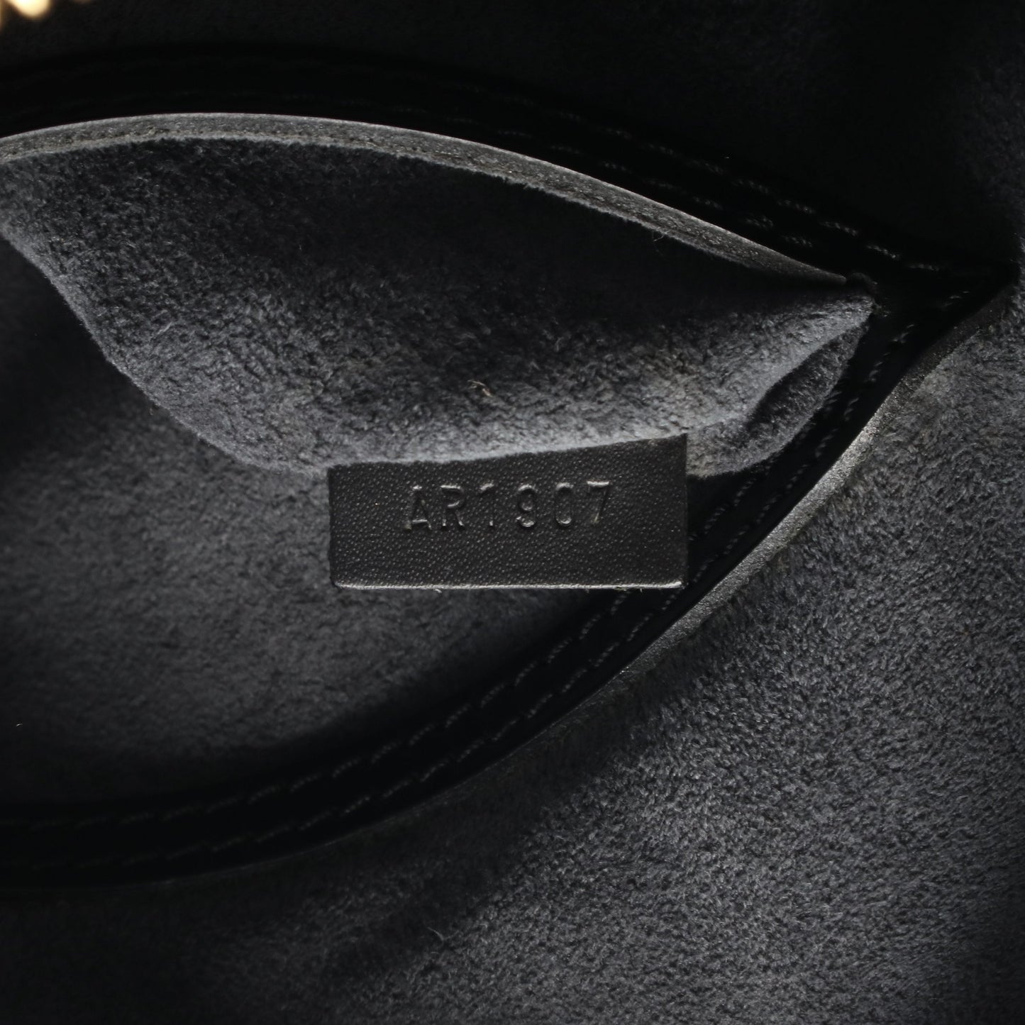 アルマ エピ ノワール ハンドバッグ レザー ブラック ルイヴィトン バッグ LOUIS VUITTON