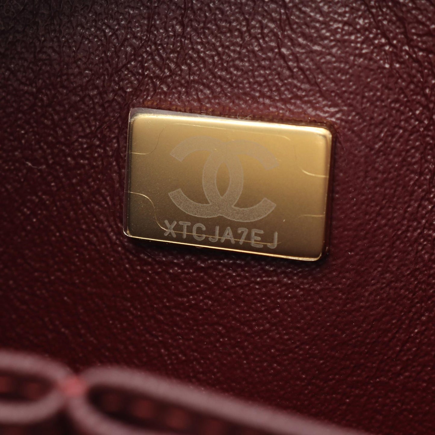 マトラッセ Wフラップ Wチェーンショルダーバッグ キャビアスキン ブラック ゴールド金具 シャネル バッグ CHANEL