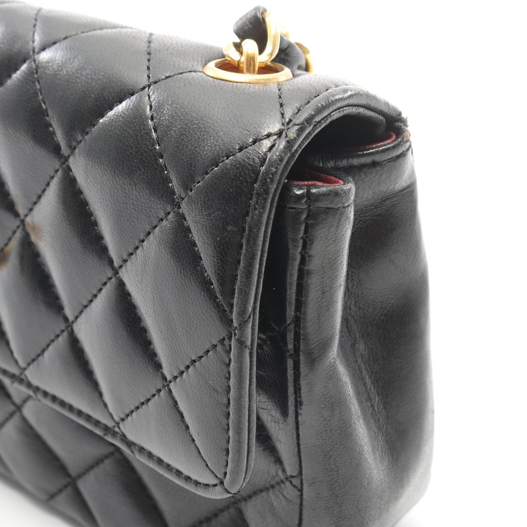 マトラッセ ミニ チェーンショルダーバッグ ラムスキン ブラック ゴールド金具 シャネル バッグ CHANEL