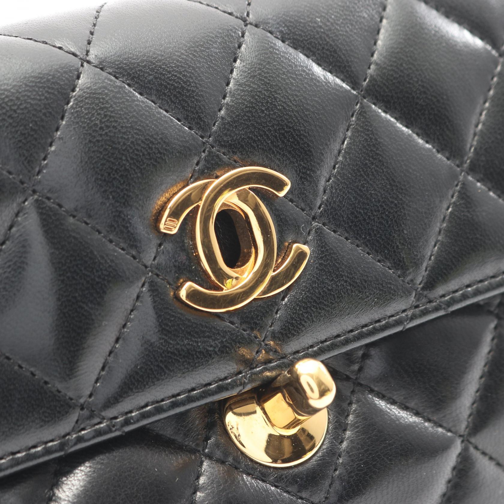 マトラッセ ミニ チェーンショルダーバッグ ラムスキン ブラック ゴールド金具 シャネル バッグ CHANEL
