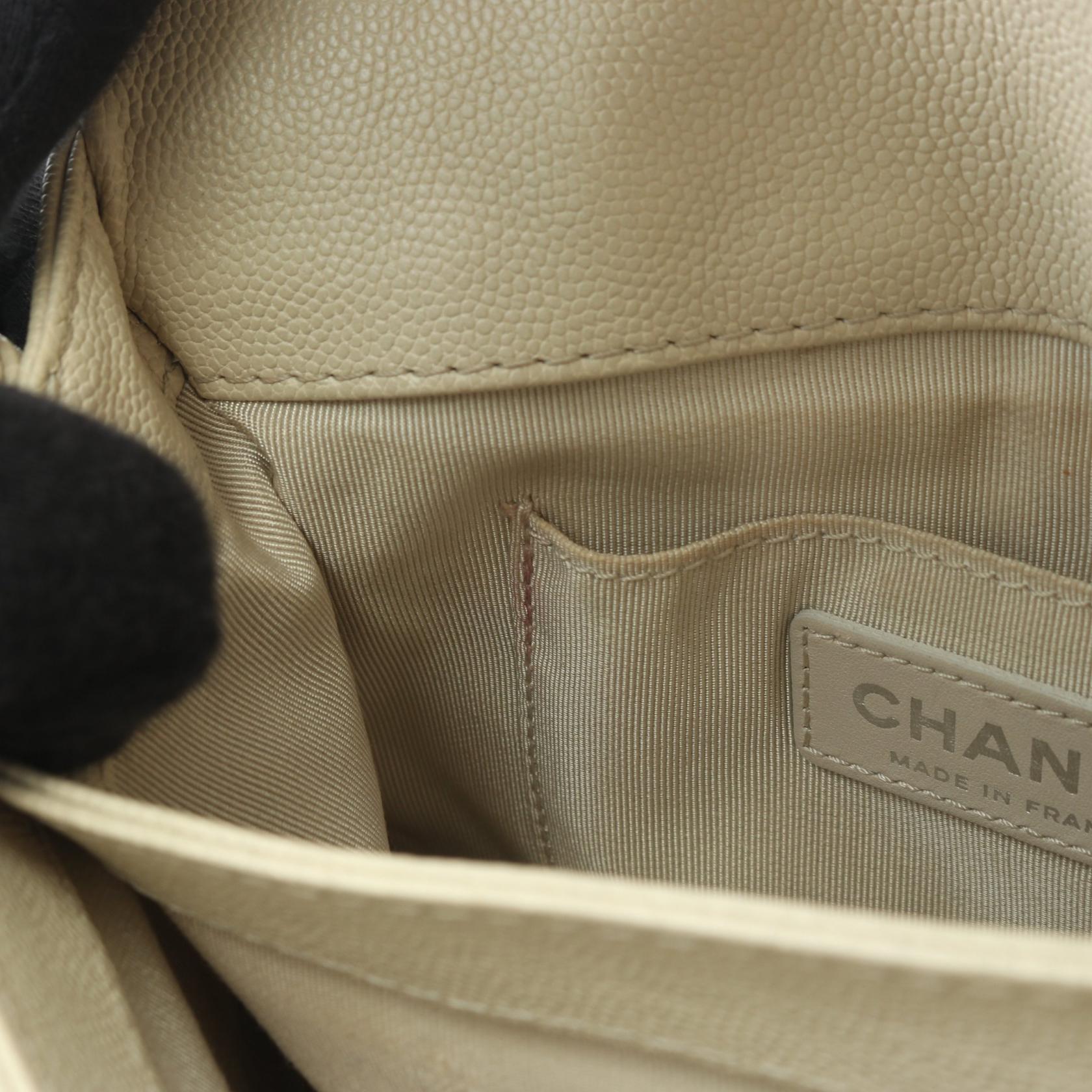 マトラッセ スモールフラップ チェーンショルダーバッグ キャビアスキン アイボリー シルバー金具 シャネル バッグ CHANEL