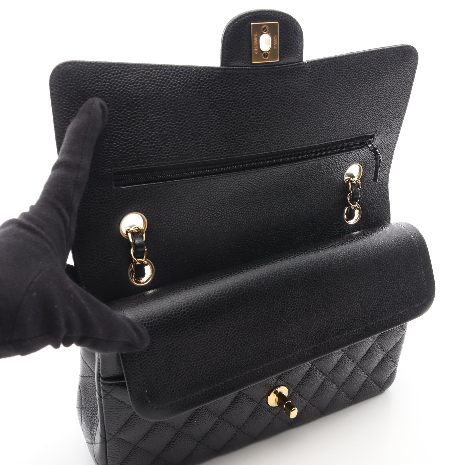 マトラッセ Wフラップ Wチェーンショルダーバッグ キャビアスキン ブラック ゴールド金具 シャネル バッグ CHANEL