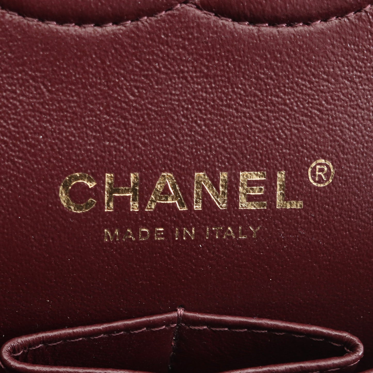マトラッセ Wフラップ Wチェーンショルダーバッグ キャビアスキン ブラック ゴールド金具 シャネル バッグ CHANEL