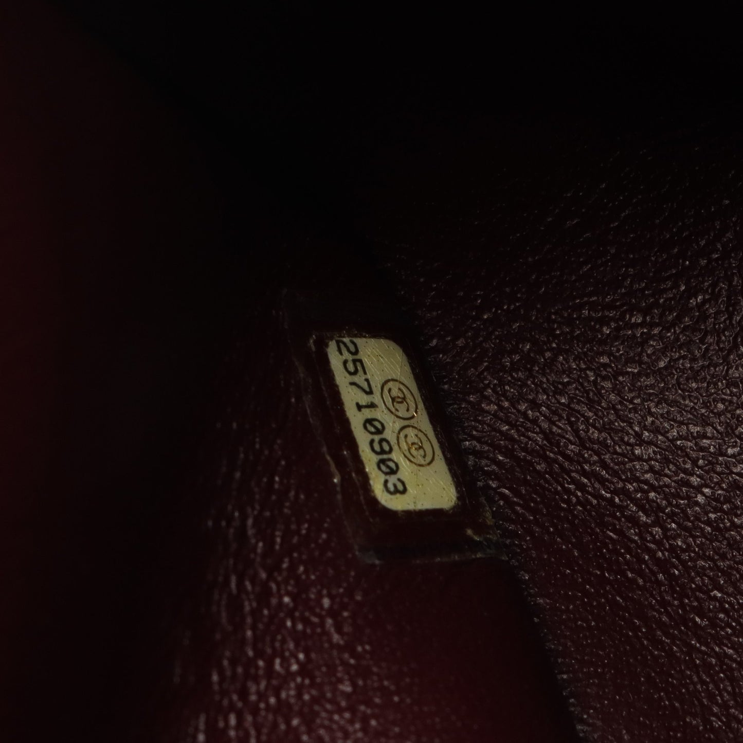 マトラッセ Wフラップ Wチェーンショルダーバッグ キャビアスキン ブラック ゴールド金具 シャネル バッグ CHANEL