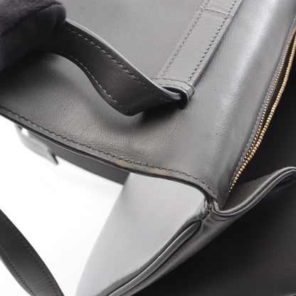 Medium Tabou ショルダーバッグ レザー グレー セリーヌ