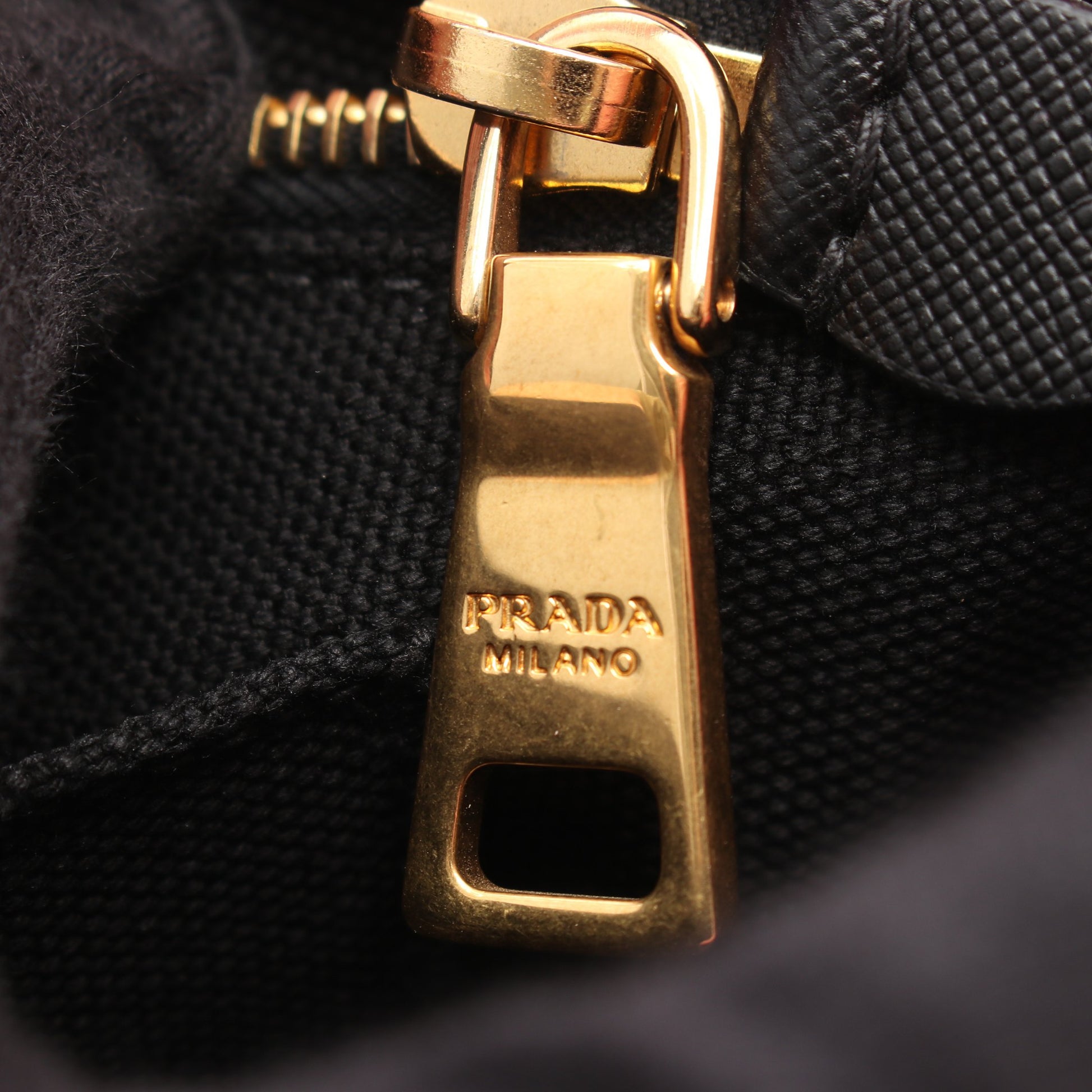 CANAPA RIGHE カナパ 2WAY ハンドバッグ トートバッグ キャンバス ピンク ブラック プラダ バッグ PRADA