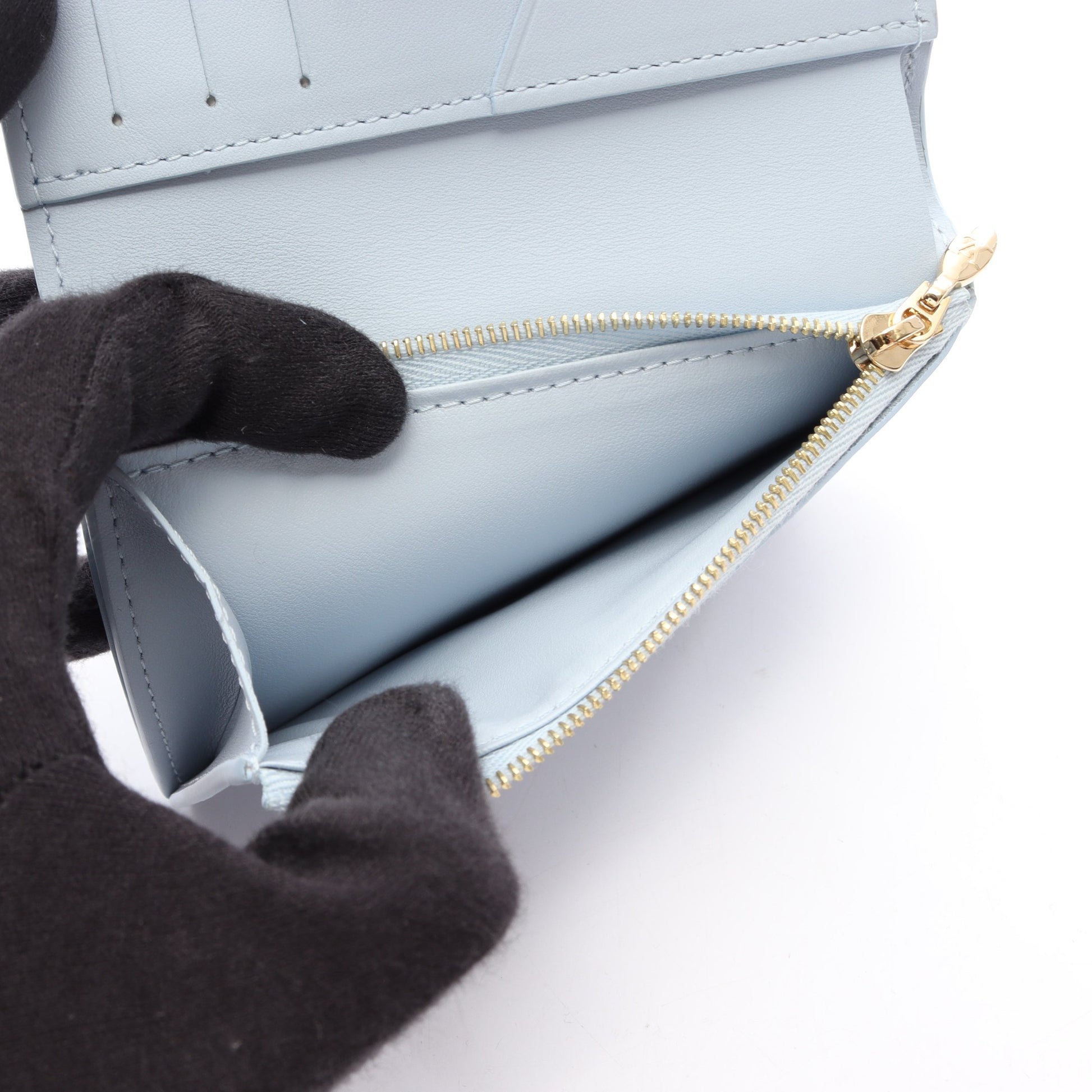 LV ヴェルティカル ウォレット コンパクト ブルーオランプ 二つ折り財布 レザー ライトブルー ルイヴィトン 財布・小物 LOUIS VUITTON