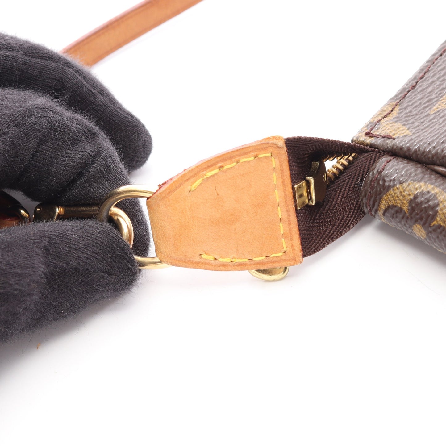 ポシェットアクセソワール モノグラム ハンドバッグ PVC レザー ブラウン ルイヴィトン バッグ LOUIS VUITTON