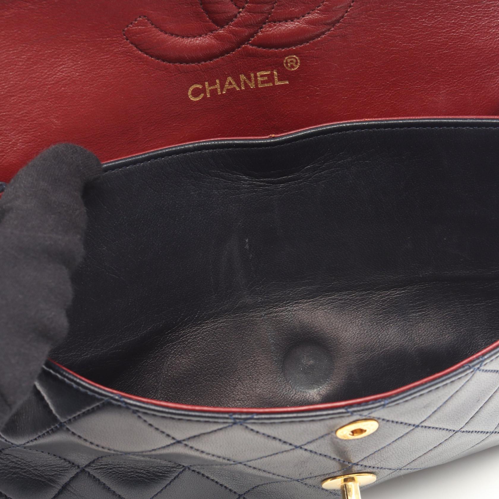 マトラッセ Wフラップ Wチェーンショルダーバッグ ラムスキン ダークネイビー ゴールド金具 シャネル バッグ CHANEL
