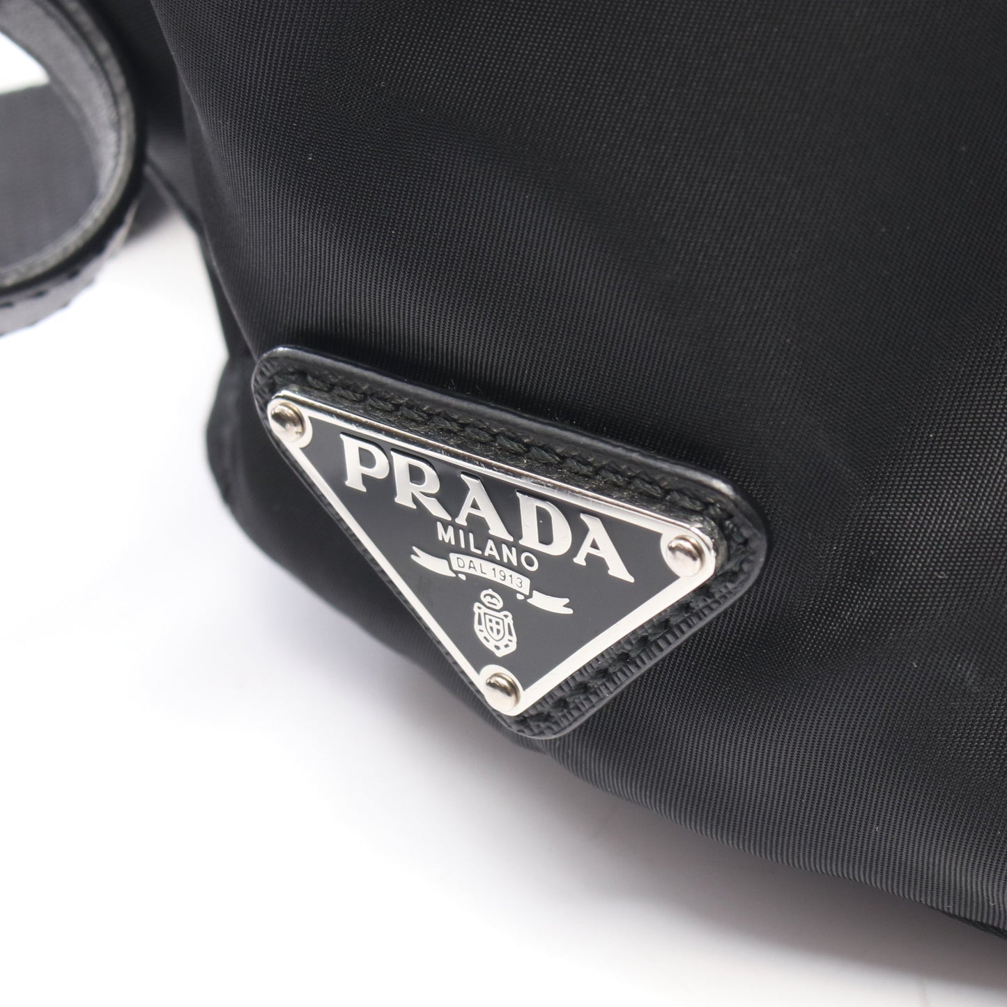 NEW VELA スタッズ バックパック リュックサック ナイロン レザー ブラック レッド プラダ バッグ PRADA